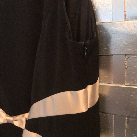 Ann Taylor black dress - Picture 5 of 9